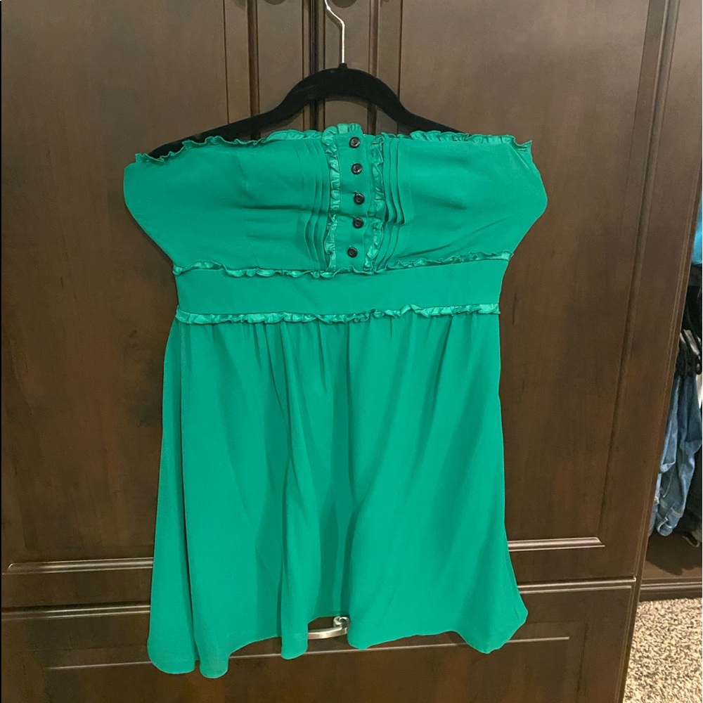 Super cute grass green dress